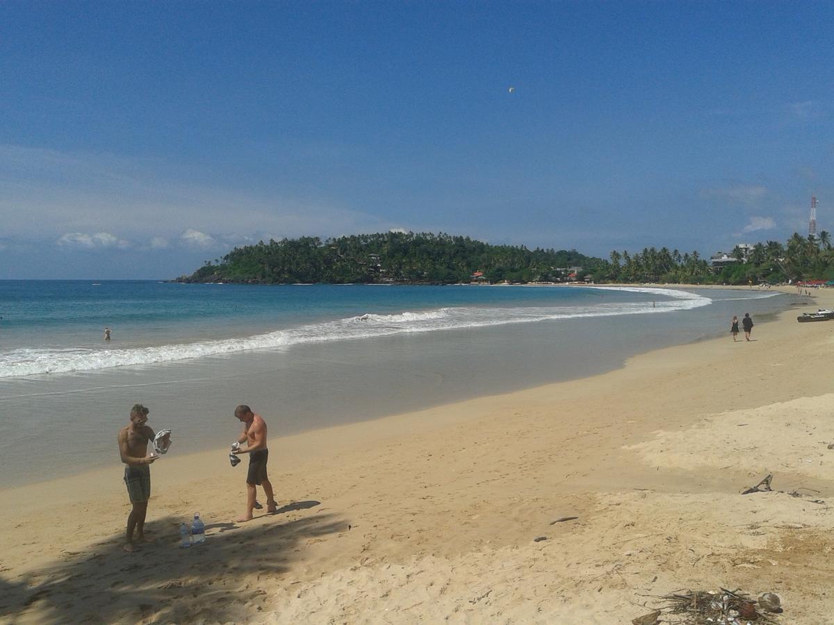 Sun Ocean Inn Mirissa Bagian luar foto