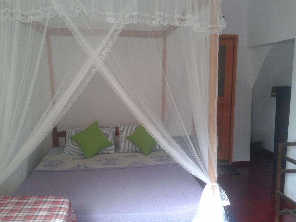 Sun Ocean Inn Mirissa Bagian luar foto