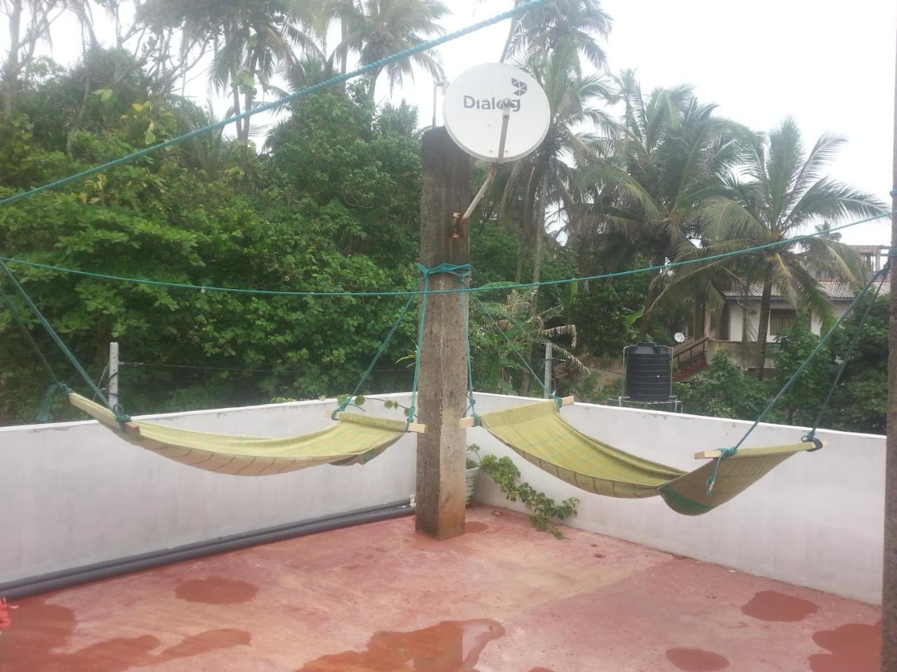 Sun Ocean Inn Mirissa Bagian luar foto