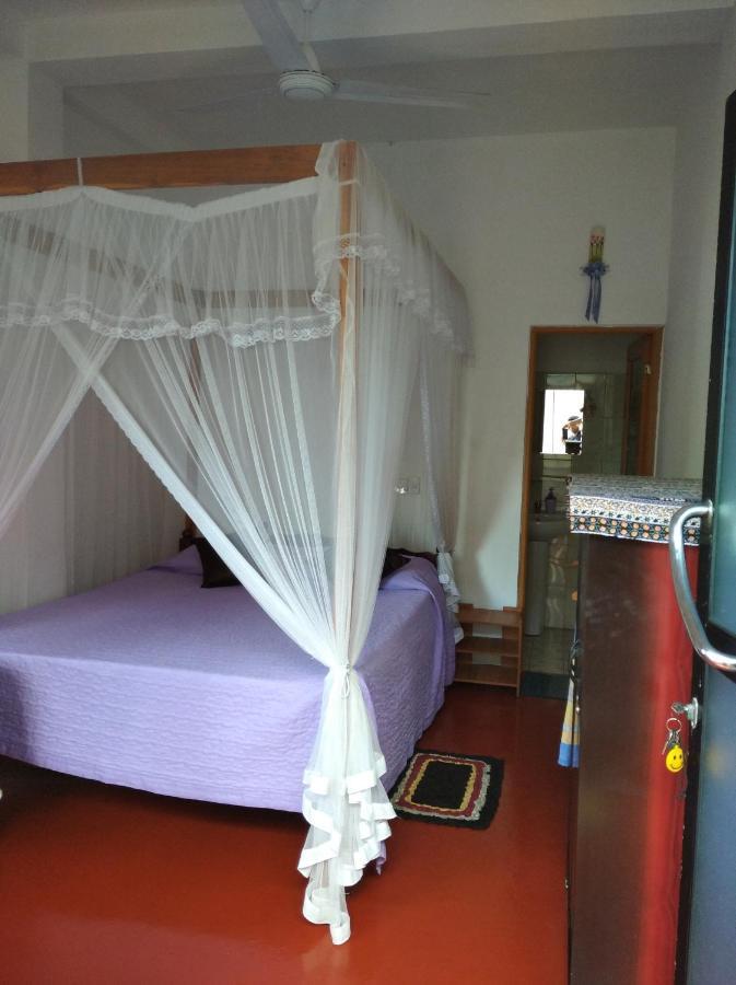 Sun Ocean Inn Mirissa Bagian luar foto